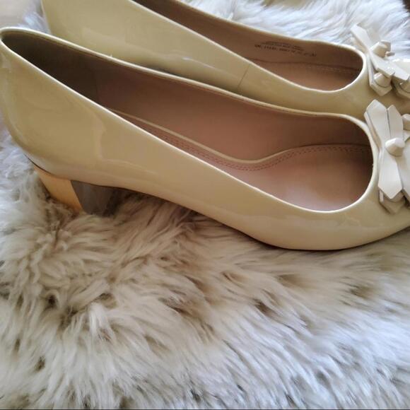 Tory Burch Aurora Pump Cream SPECTACULAR Condition 9 1/2 - Picture 12 of 14